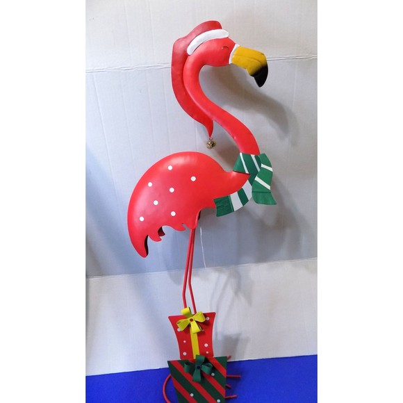 NEW Christmas Metal Flamingo Statue Figurine Florida Coastal Decor - Picture 4 of 9